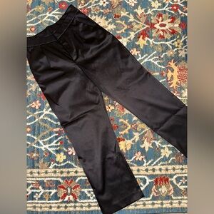 Zara’s Sleek Black Dress Trousers with Waist Detailing